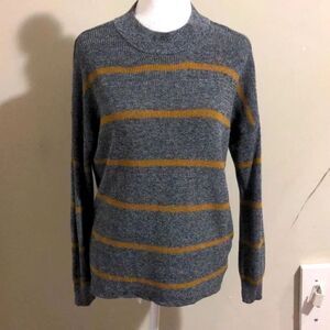 American Eagle XXS Jeggings Fit Gray Crew Neck Sweater with Brown Stripes